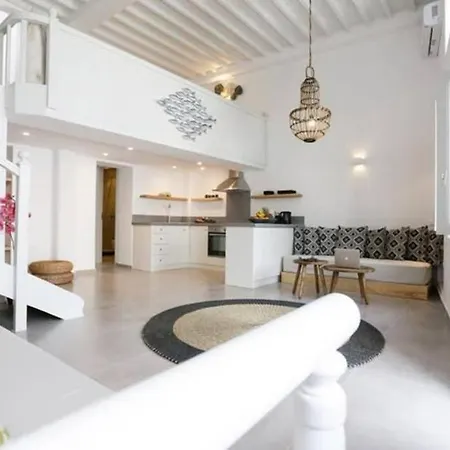 ヴィラ Sensation Luxury Mansion 155sqm